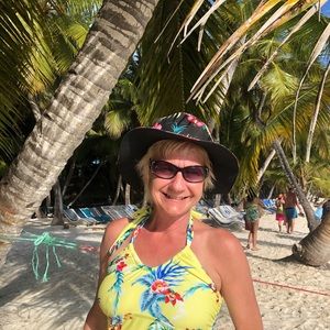 Meet your Posher, Mary